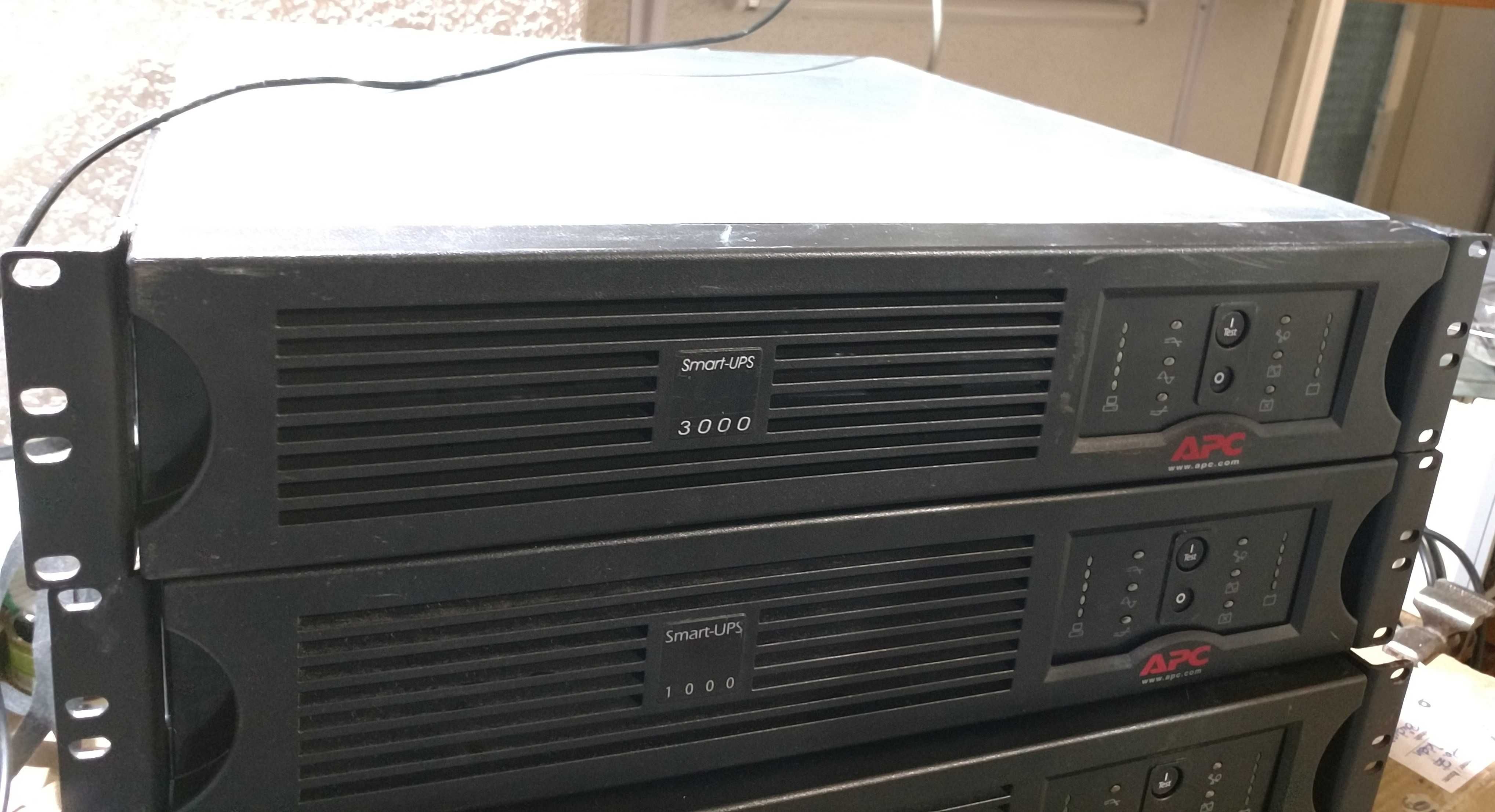 UPS APC Smart 2200VA sau 3000VA (SUA, SMT) SINUS, AVR, cu/fara bat noi