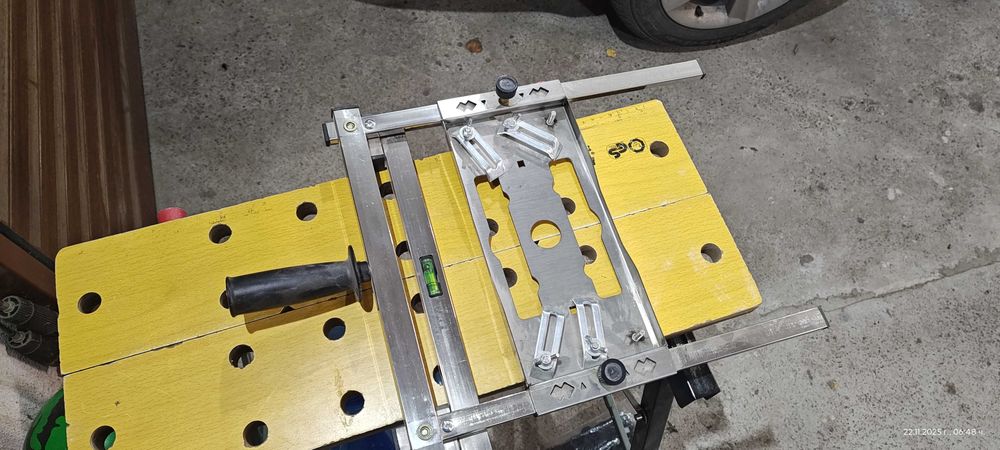 Структура Grohe-нова и инструменти за фаянс.плочки нови