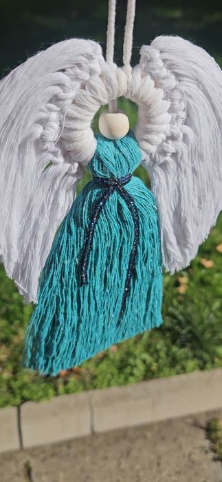 Ръчно изработено ангелче – символ на закрила и любов