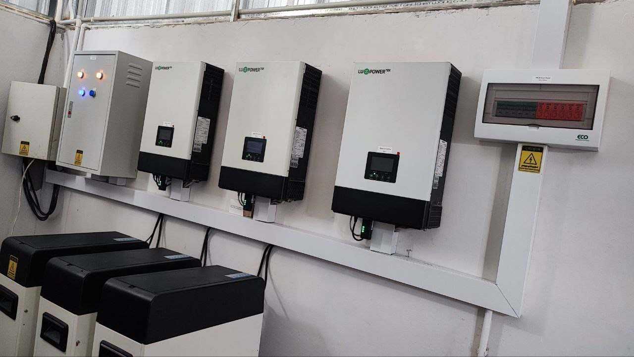 Luxpower SNA 6000W еко хибриден инвертор с wifi и акаунт в Luxcloud