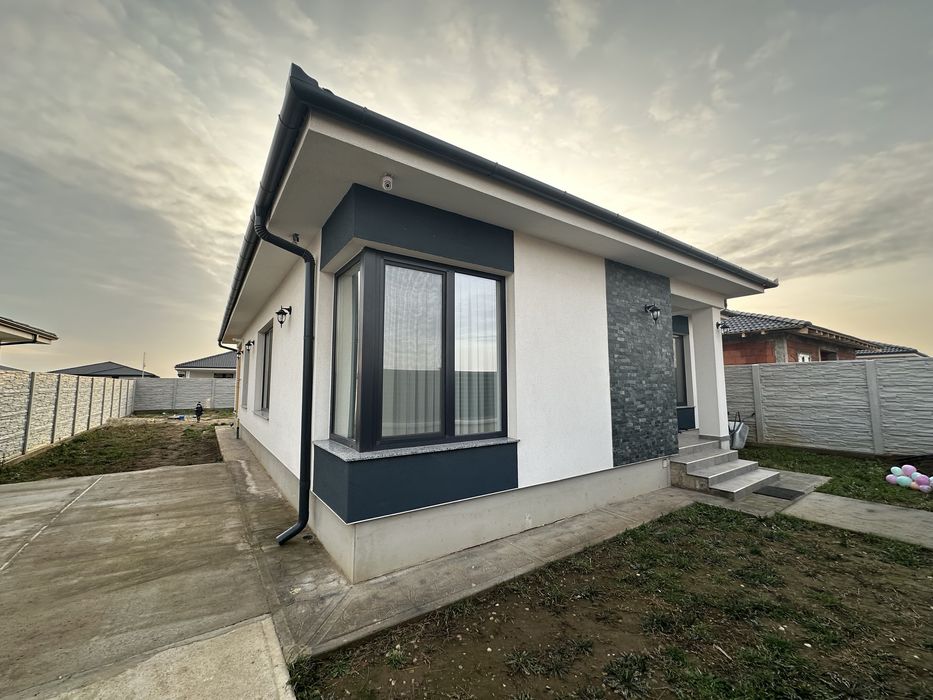 Vand casa 2025 in Santandrei mobilata si utilata lux  !!!