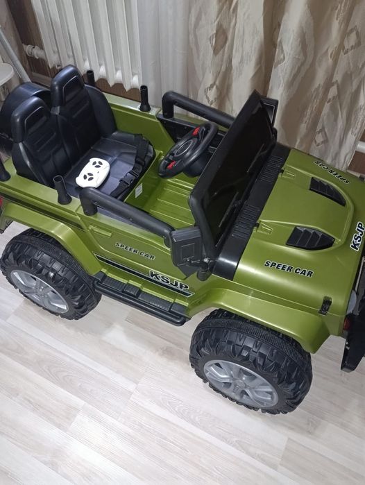 Продам мощный детский электромобиль