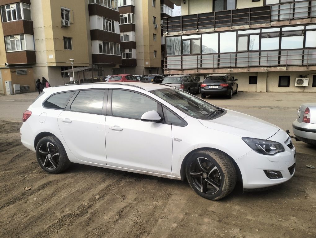 Opel Astra j 160 cp