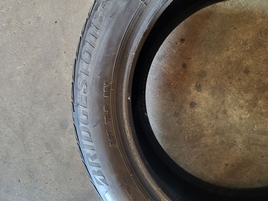 2 anvelope 225 50 R 17 Bridgestone iarna