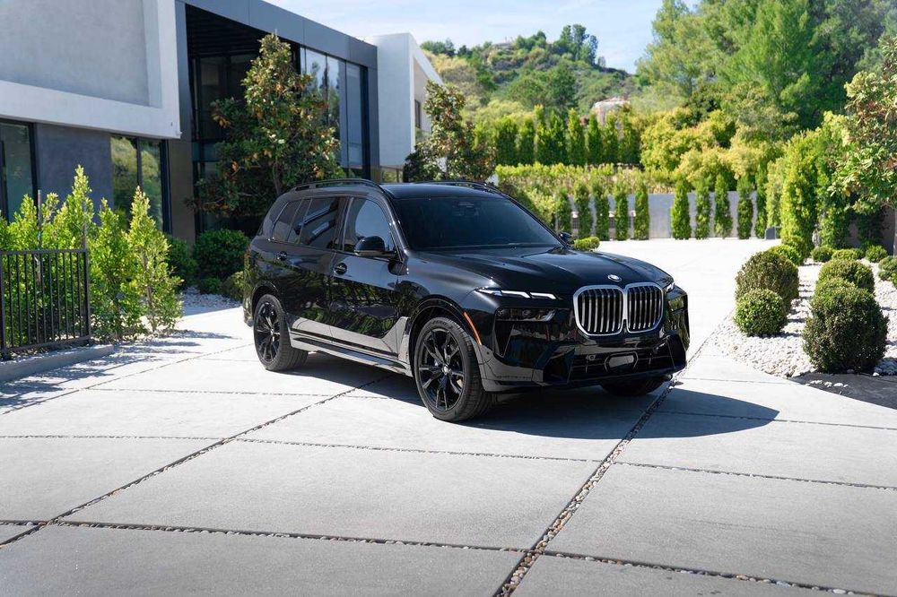 2025 BMW X7 xDrive40i M SPORT LINE
