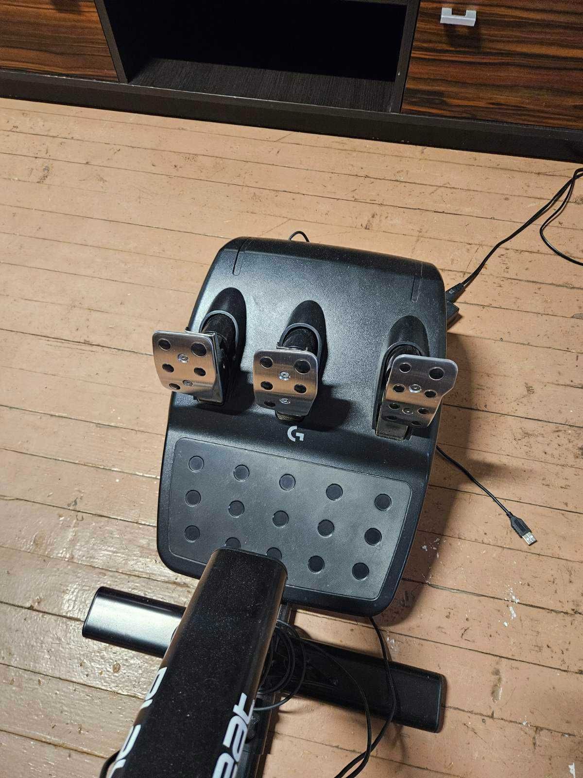 Симулатор playseat evolution и logitech G923