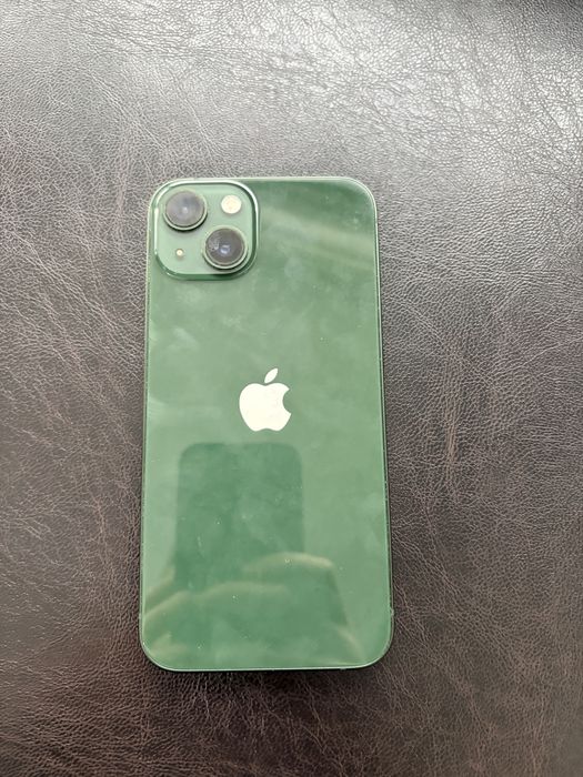 Vand iphone 13 de 128gb