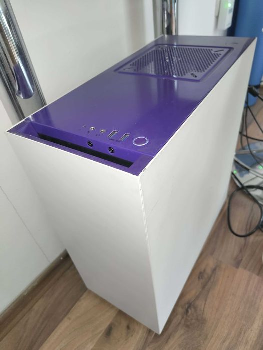 Геймърски компютър i5 / GTX 1060 6GB + 2 Samsung монитора