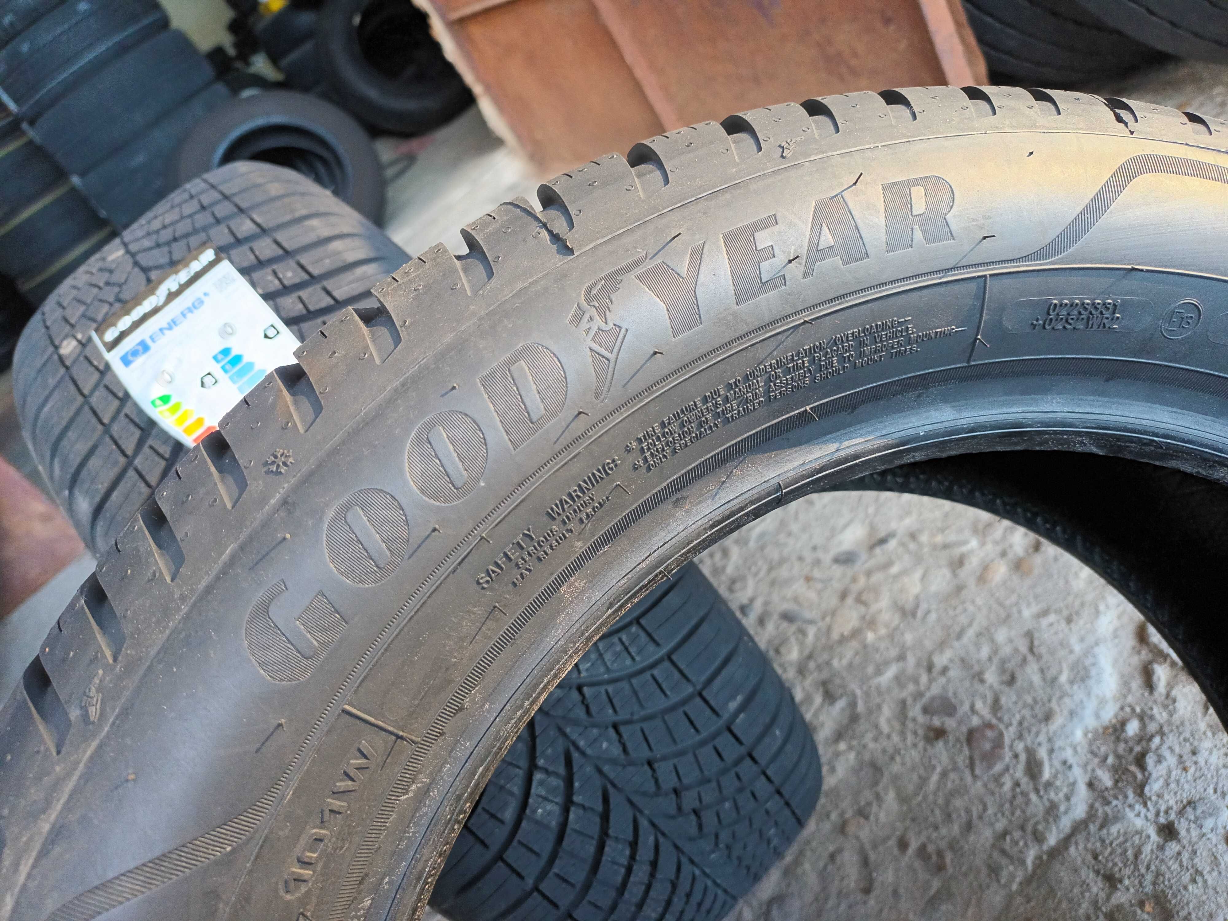 2 Нови всесезонни гуми 225/55 R17 Goodyear 4Seasons Gen-3 101W M+S XL