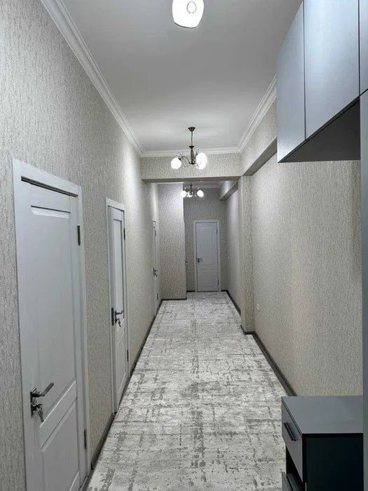 Продажа: 2-комн. квартира, центр новострой, 80м², 7 этаж, cаракулька.