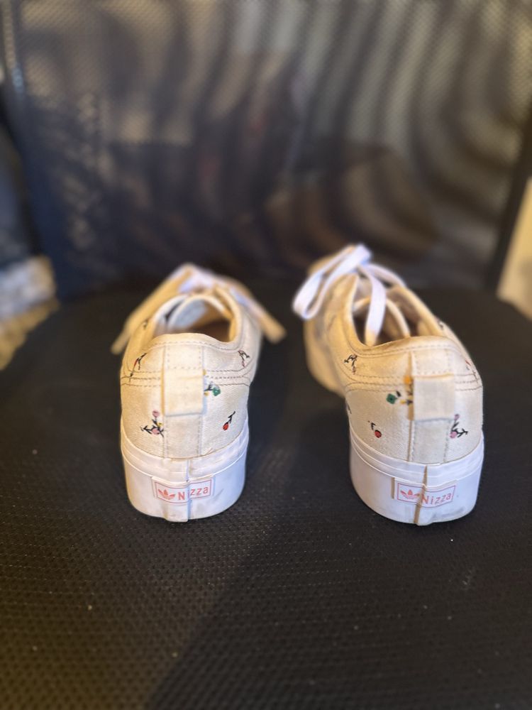 Маратонки Adidas