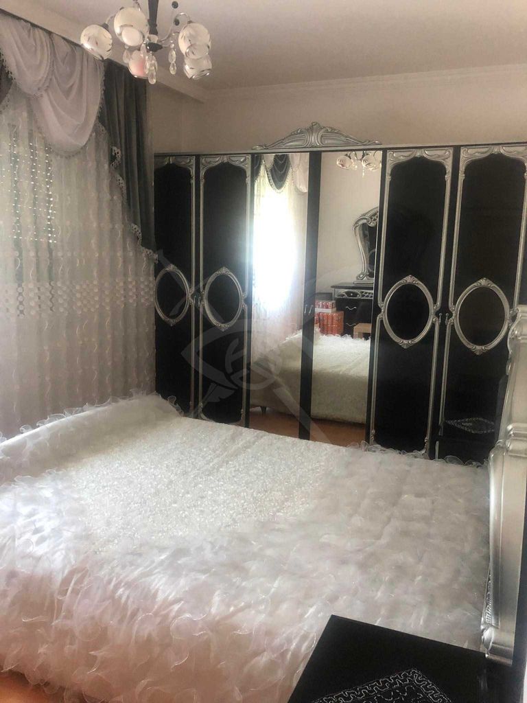 Продава се Тристаен апартамент в Пловдив, Изгрев - 92 кв.м за 761 €/кв.м - Снимка #4