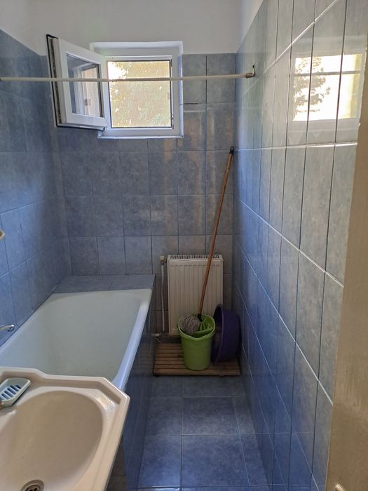 Apartament de închiriat.