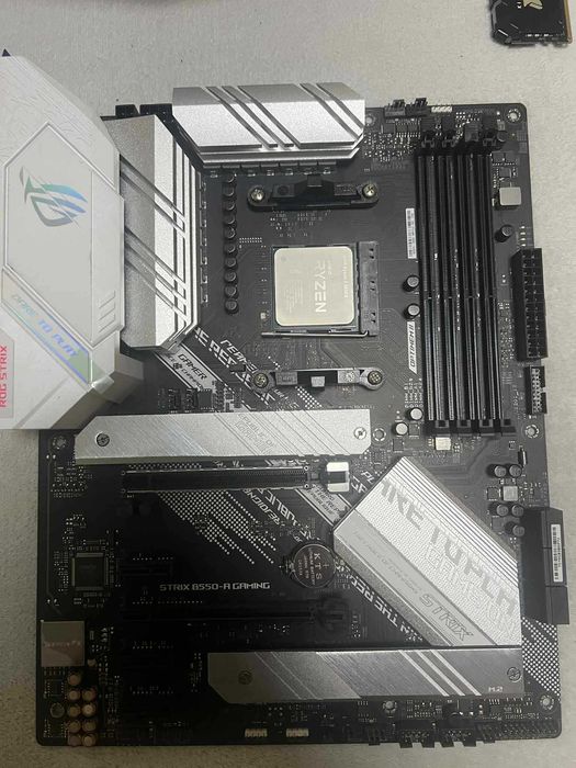 Дънна Платка ,Asus Rog Strix B550-A Gaming