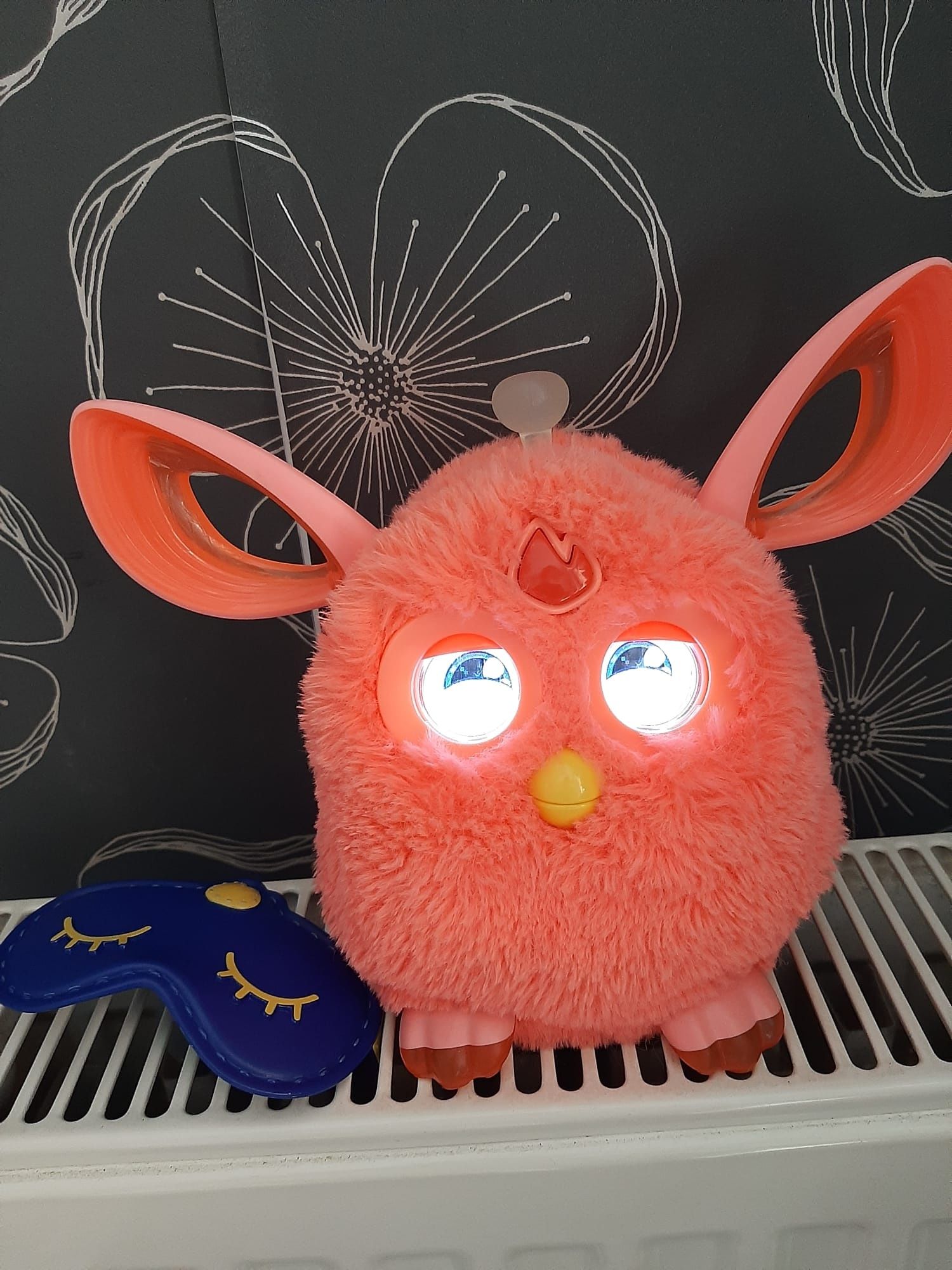 Furby confecții portocaliu cu masca