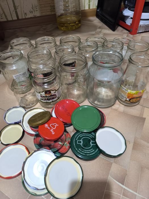 Банки чистые с крышками