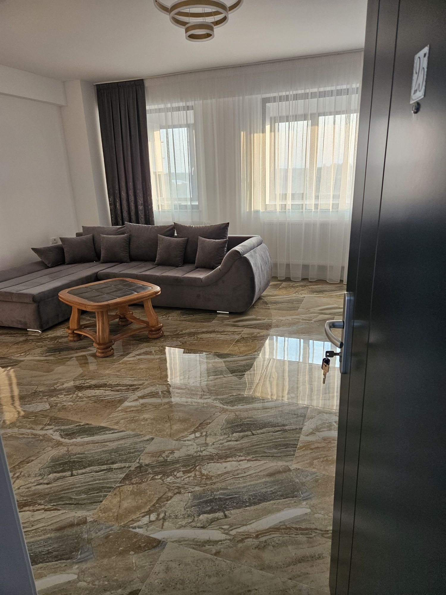 Inchiriez apartament pentru prima utilizare, in bloc nou