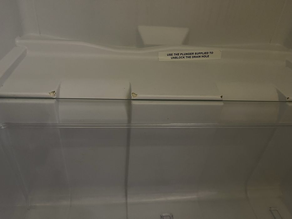 Хладилник Beko с горна камета