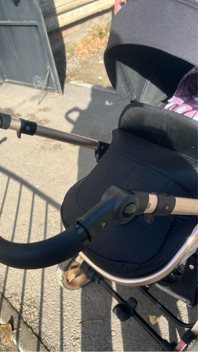 Продам коляску зима лето