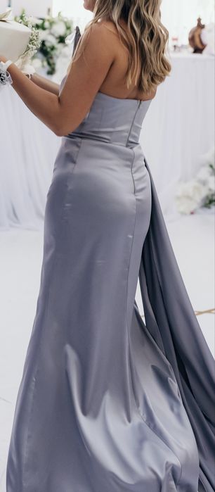 Рокля за бал, специално събитие