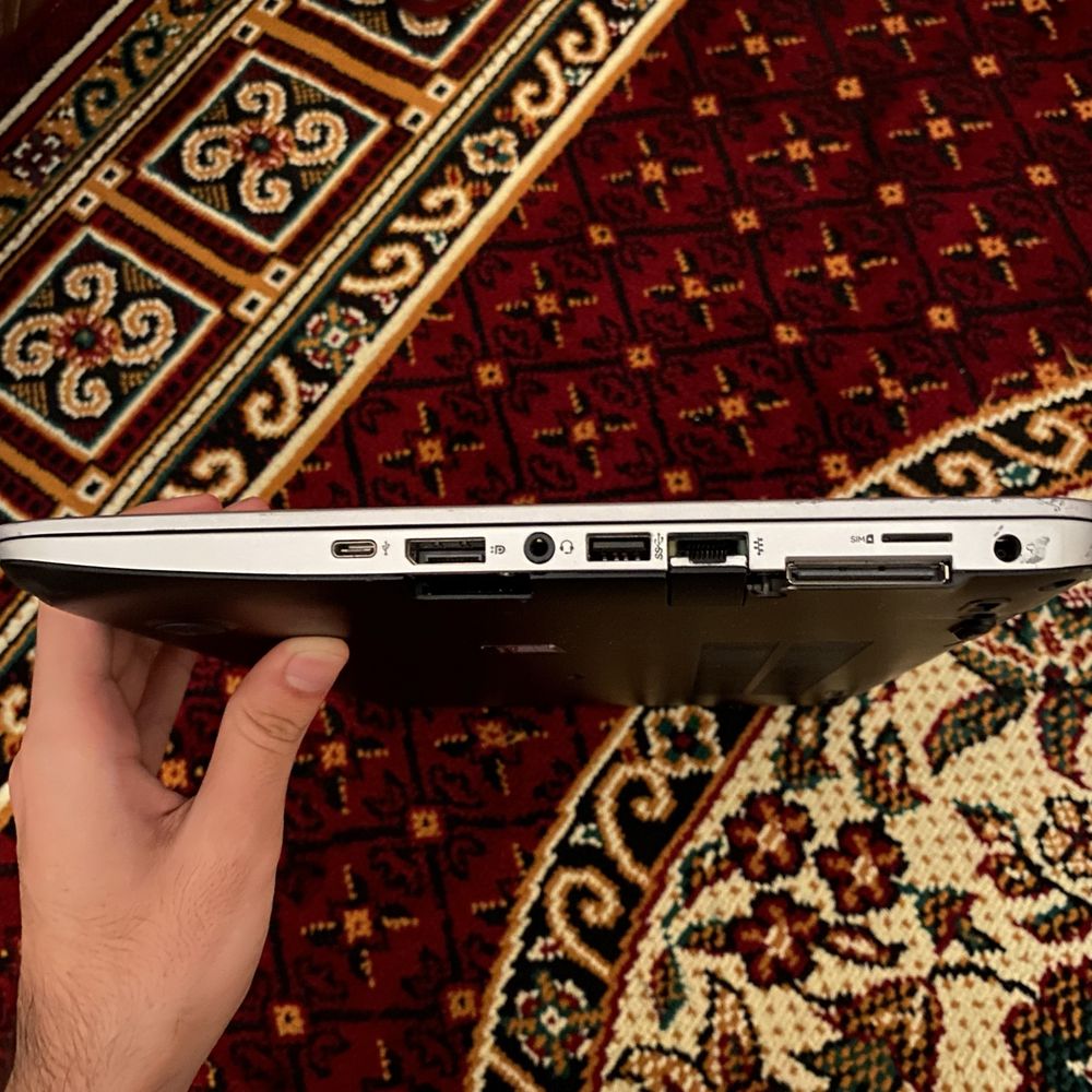 ноутбук HP Elitebook