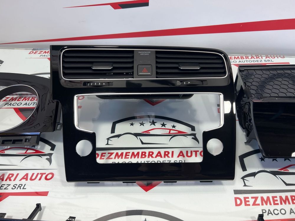 Set/Kit Trimuri/Grila Ventatie Bord Negru Lucios Vw Golf 7