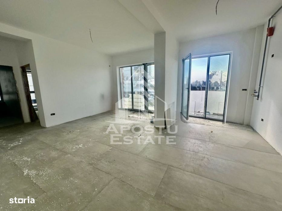 Apartament cu 2 camere, semidecomandat, etaj 1, zona Planetelor
