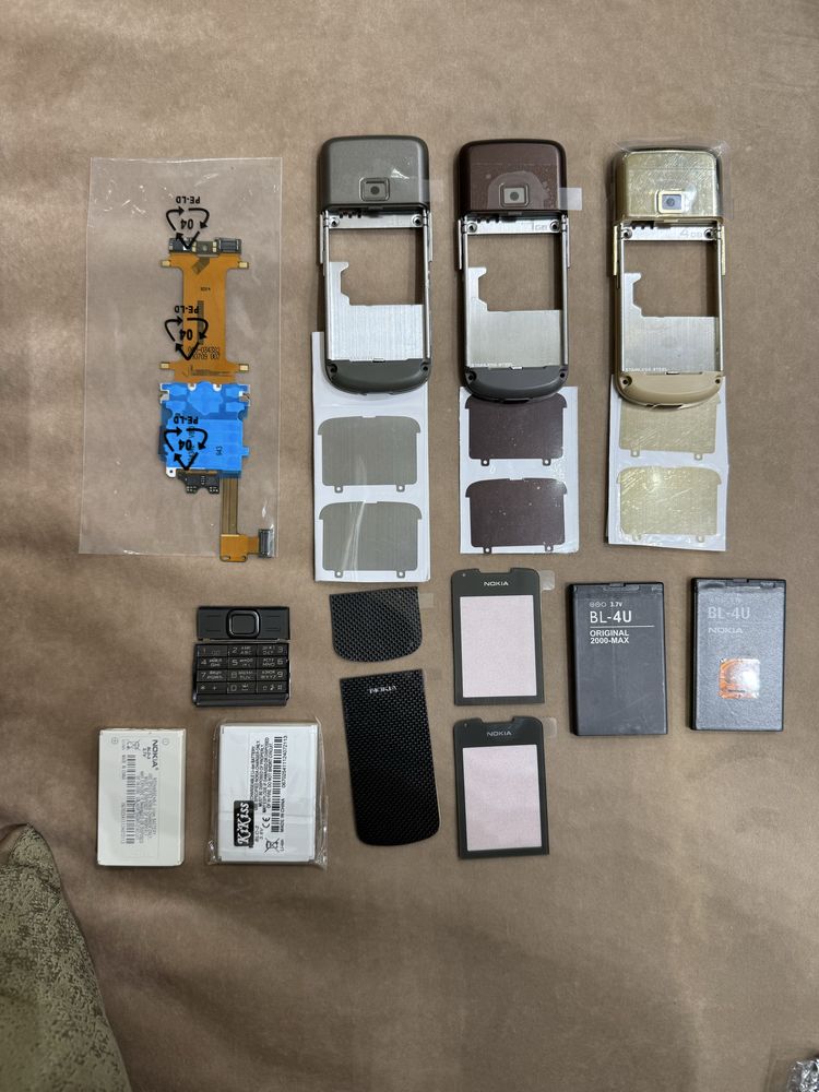 Nokia 8800 Carbon yangi sredni plastmas qismi sotiladi