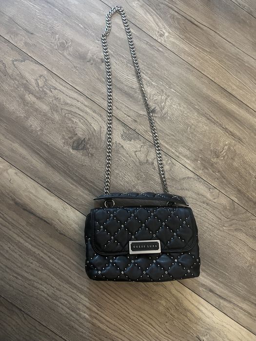 Оригинална чанта Guess