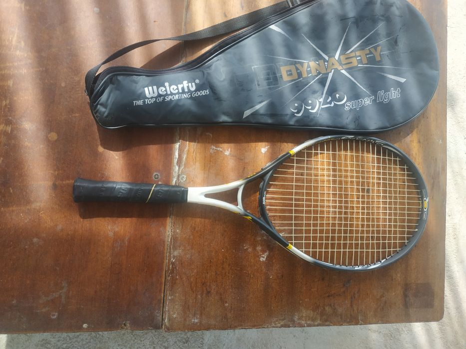 Srochna tennis raketkasi sotiladi