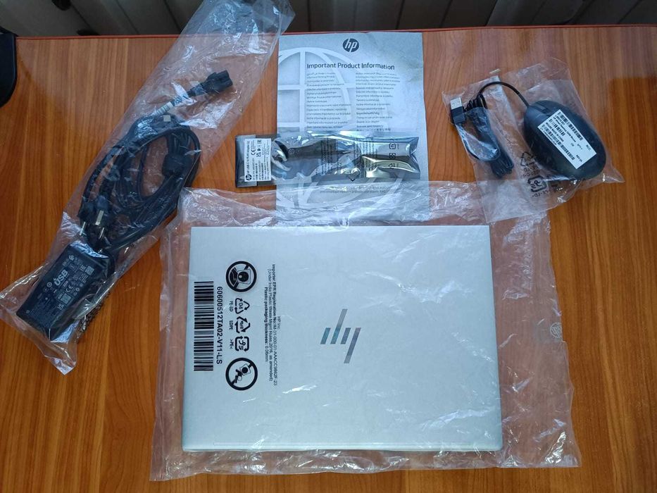 Laptop HP Elitebook 845 G11 Ryzen 7 8840U, 32 GB RAM, 512 GB GARANTIE