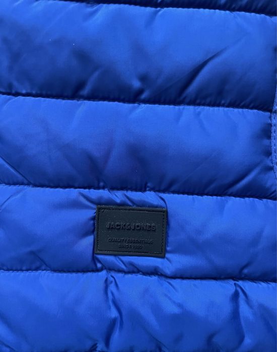 JACK & JONES / Нов мъжки елек/грейка S/M