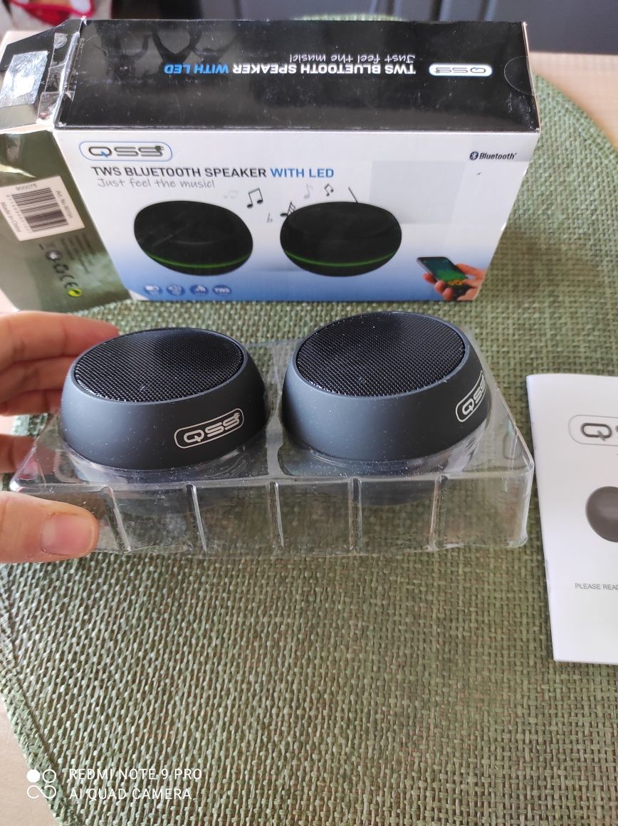 QSS Bluetooth speaker with led
