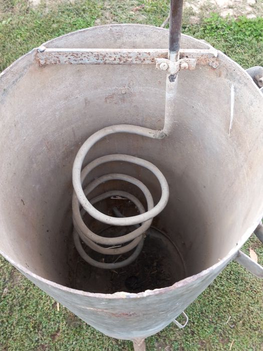 Vând cazan de țuică din cupru