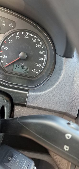 VW Polo 1,2 Benzină