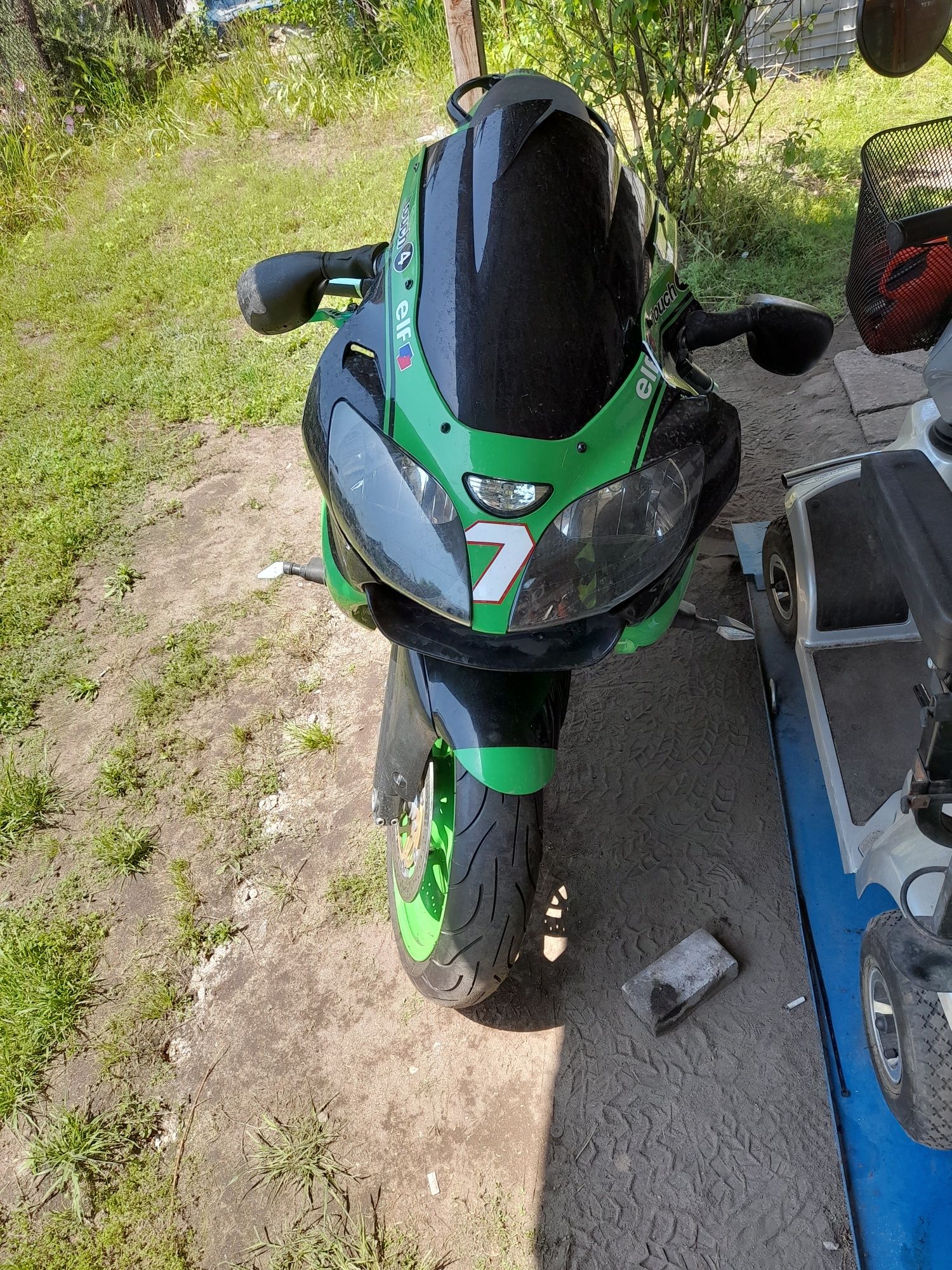 Kawasaki zx6r ninja