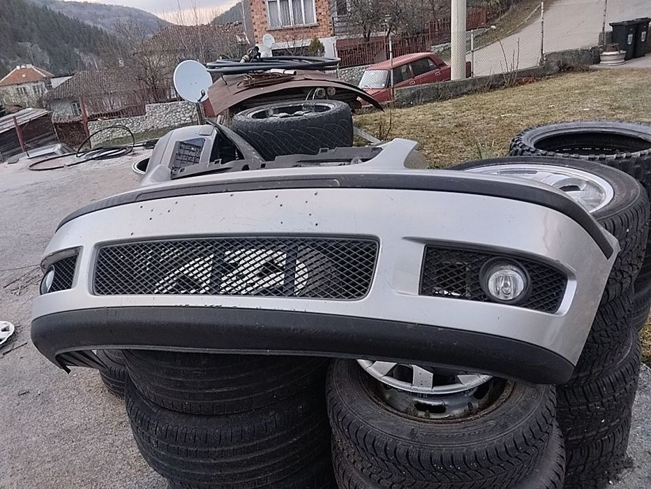 Предна броня за VW polo 2004