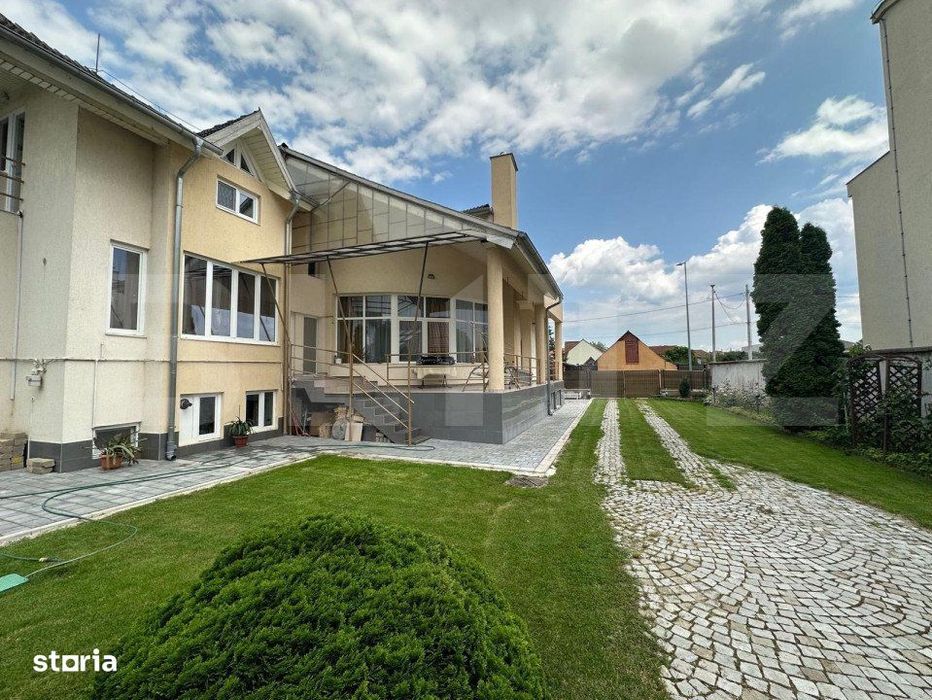 Casa individuala 7 camere, 392mp utili, 937mp teren, zona Cetate