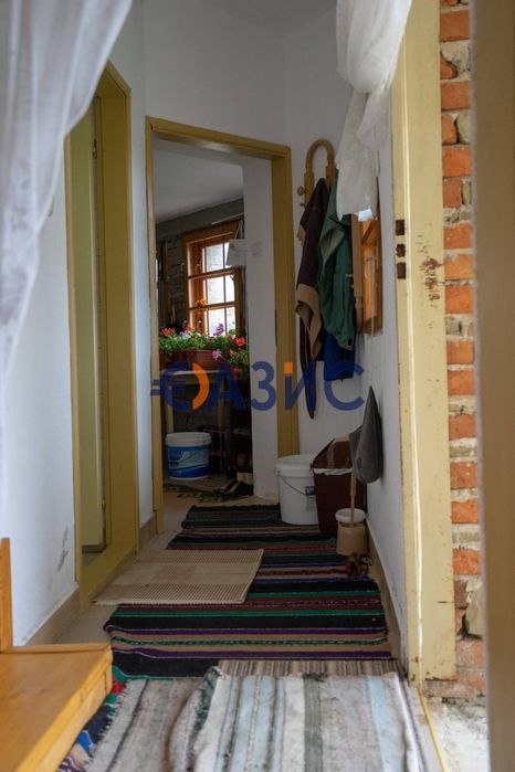 Вила в подножието на Балкана в с. Медвен, Сливен, България, 310 м2