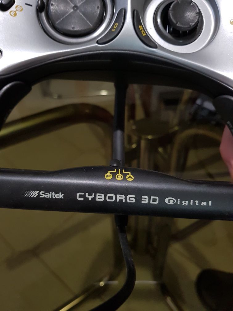 Джойстик контролер / Геймпад за компютър Saitek Cyborg 3D Digital Pad