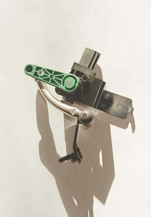 Senzor nivel faruri vw golf 6 passat tiguan sharan audi q3 seat