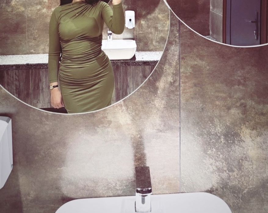 Надевала один раз , покупала за 15к отдам за 5к