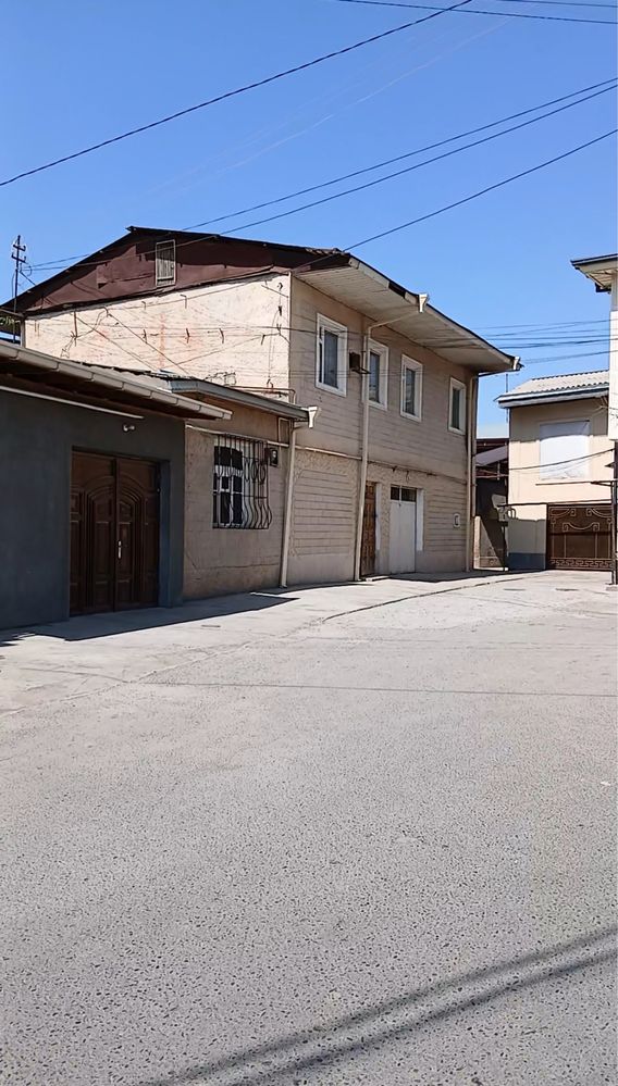 Hovli yer shaharda 4.2 sotuq