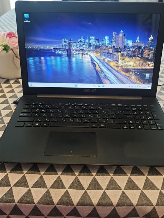 Продавам лаптоп  Asus