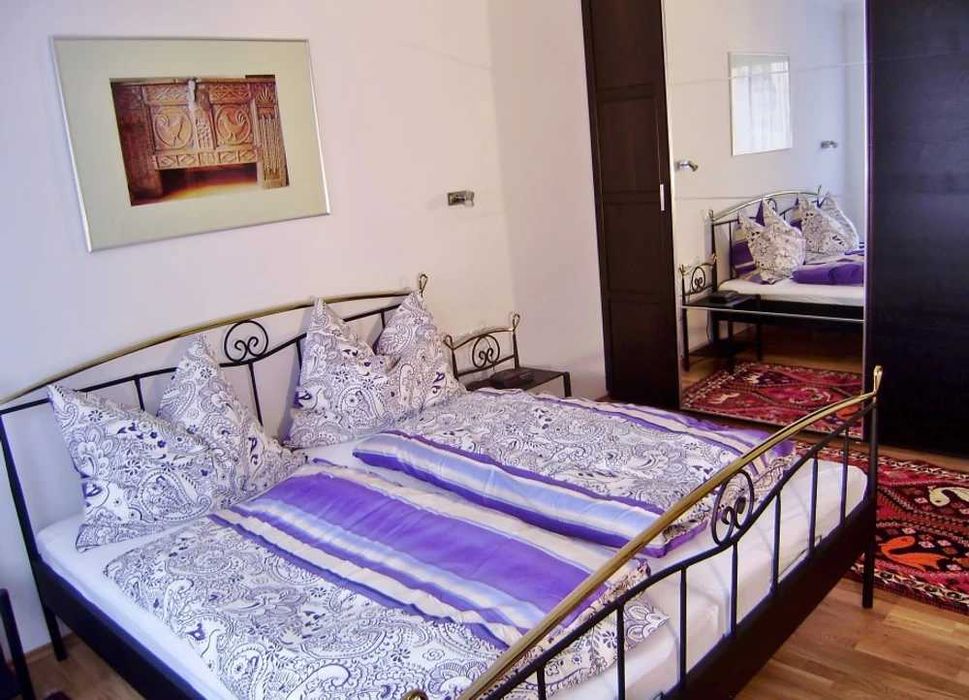 Дава се под наем Двустаен апартамент в София, Център - 55 кв.м за 382.5 € - Снимка #2