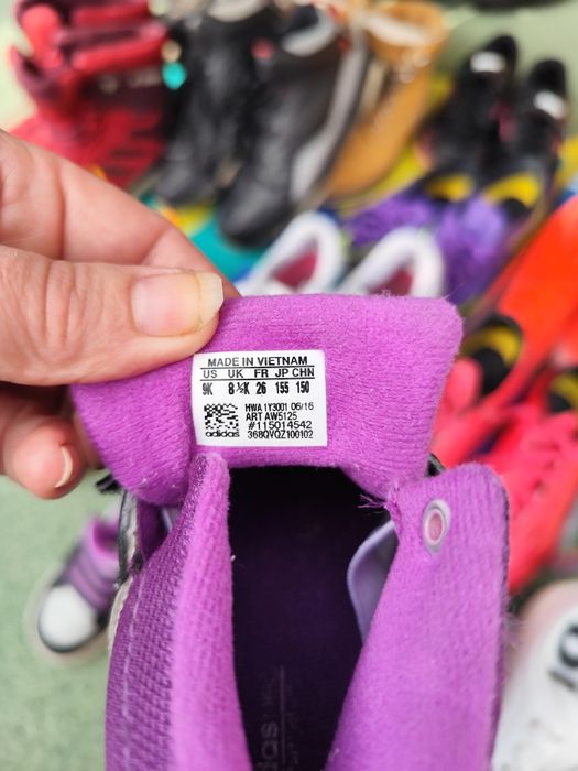 Adidași mărimea 25-26