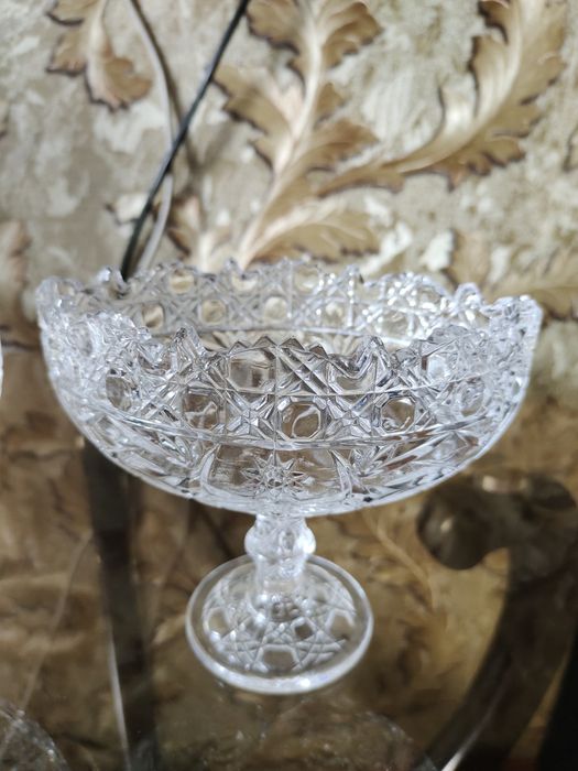 Вазы -конфетницы.