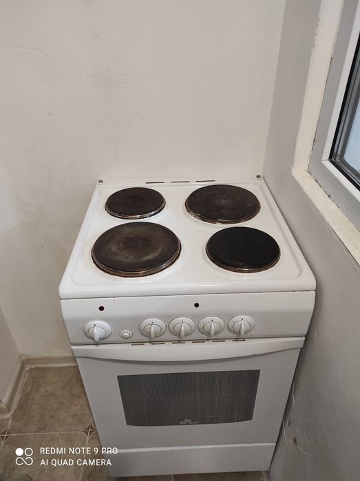 Продам газ плиту