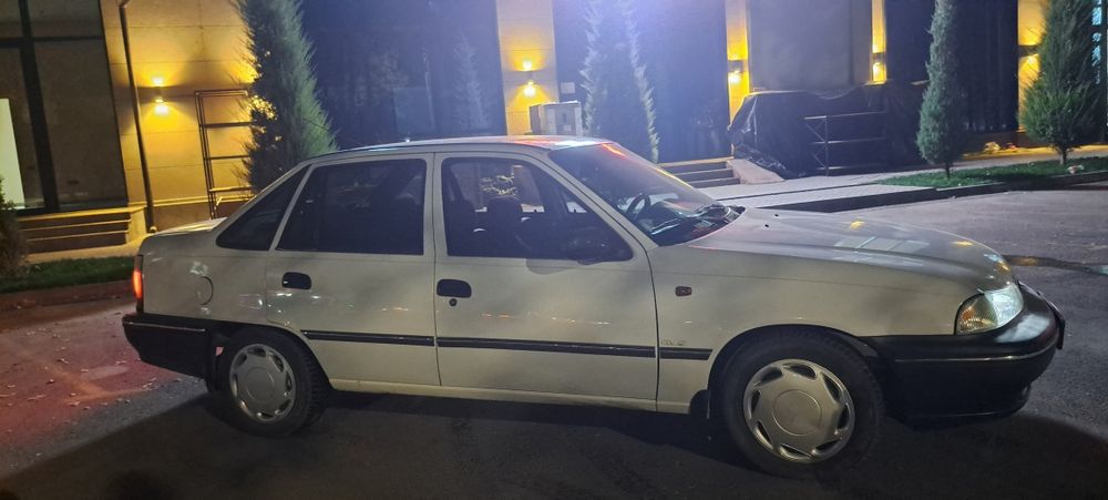 Нексия - 1 сотилади