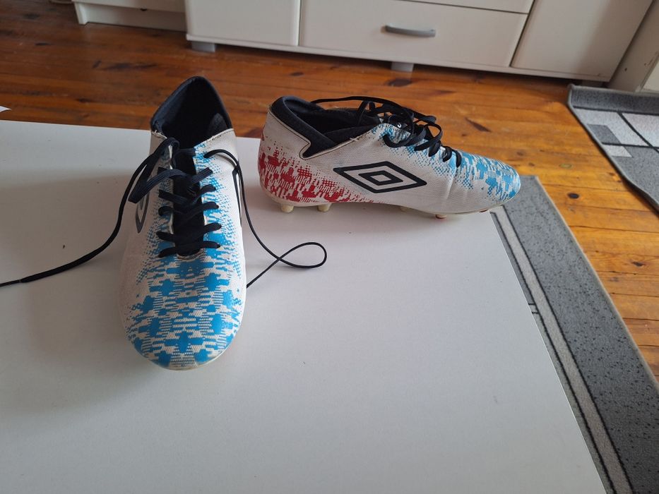 Футболни Бутонки Umbro